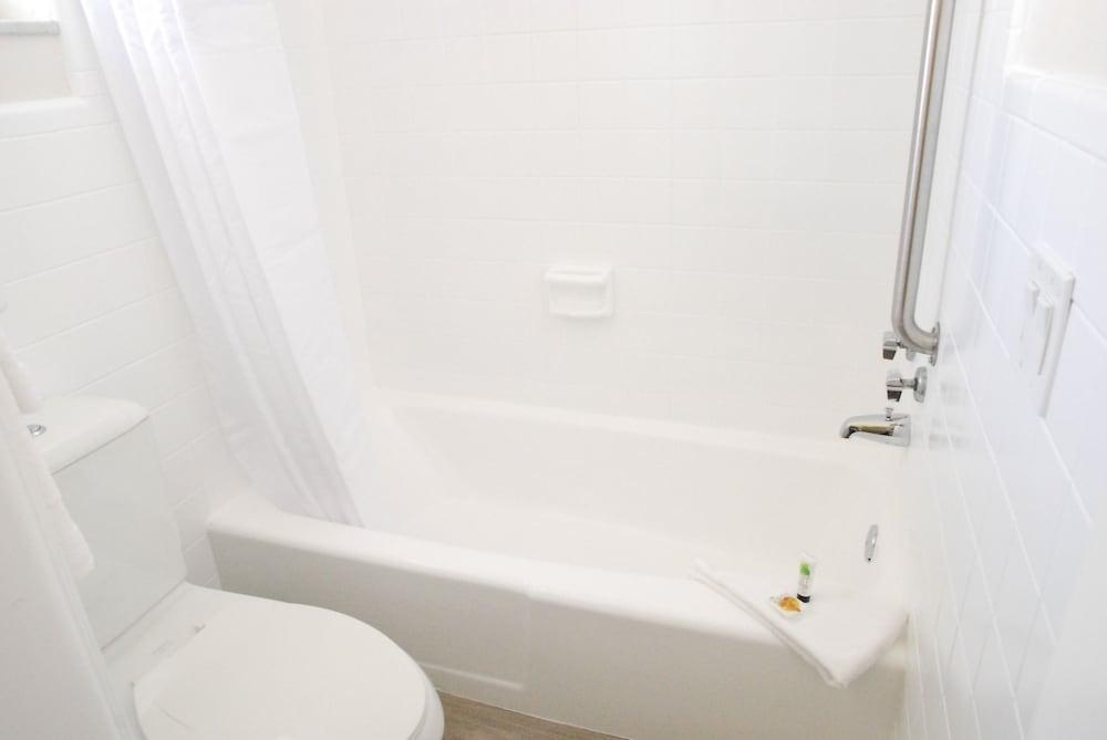 Fortuna Hotel photo 46