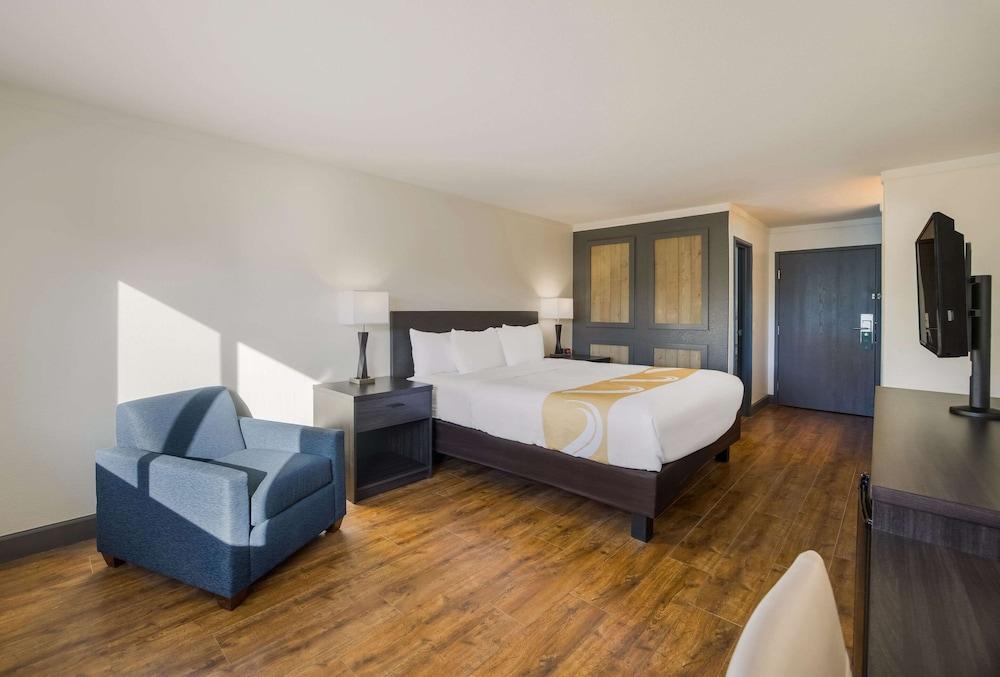 Quality Inn & Suites Castle Rock/SW Denver photo 8