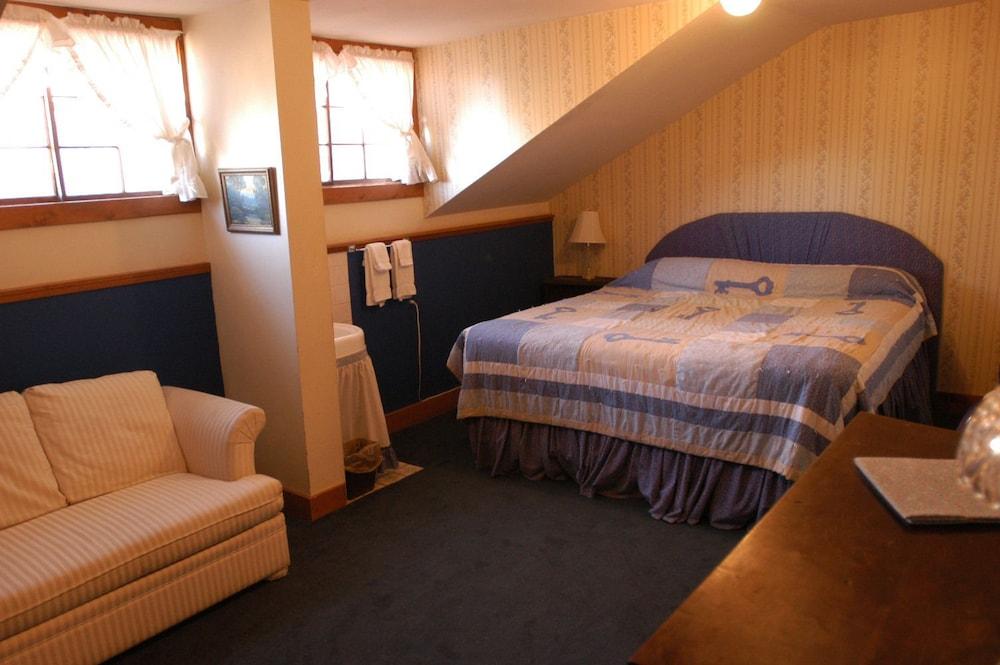 Baldpate Inn photo 4