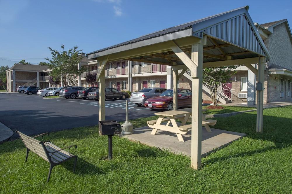Affordable Suites of America Lynchburg photo 59