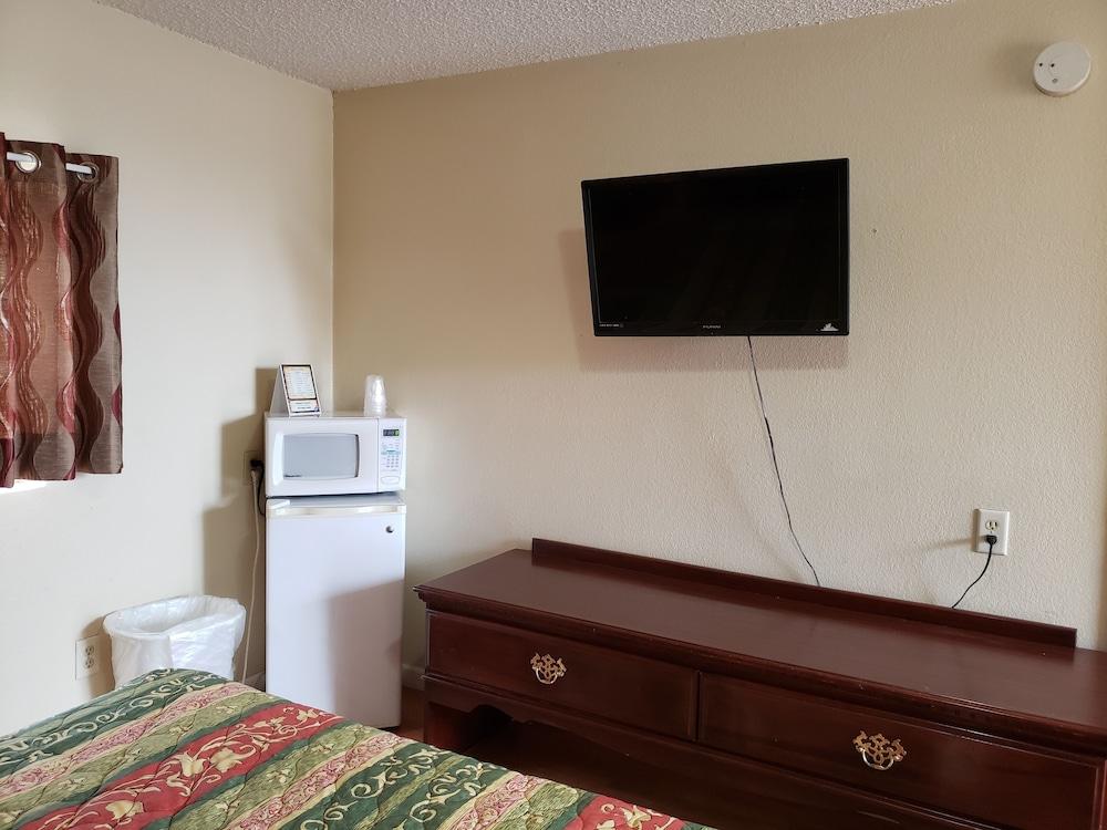 Mustang Motel photo 32