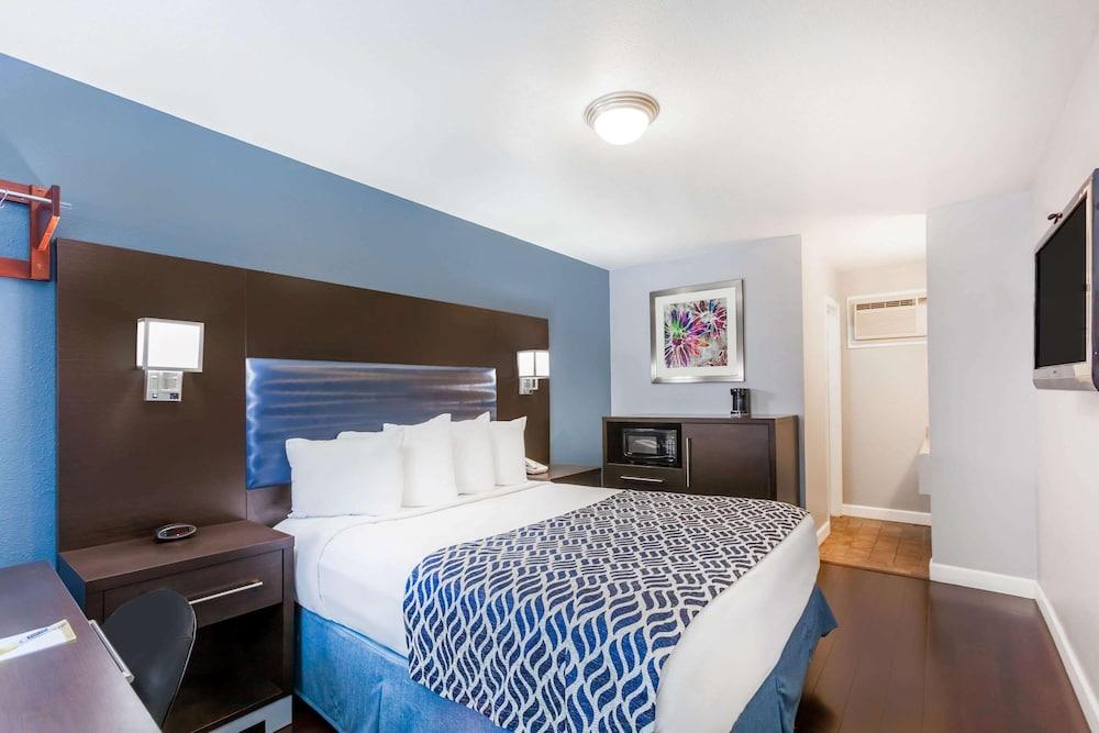 Days Inn by Wyndham Austin/University/Downtown photo 19