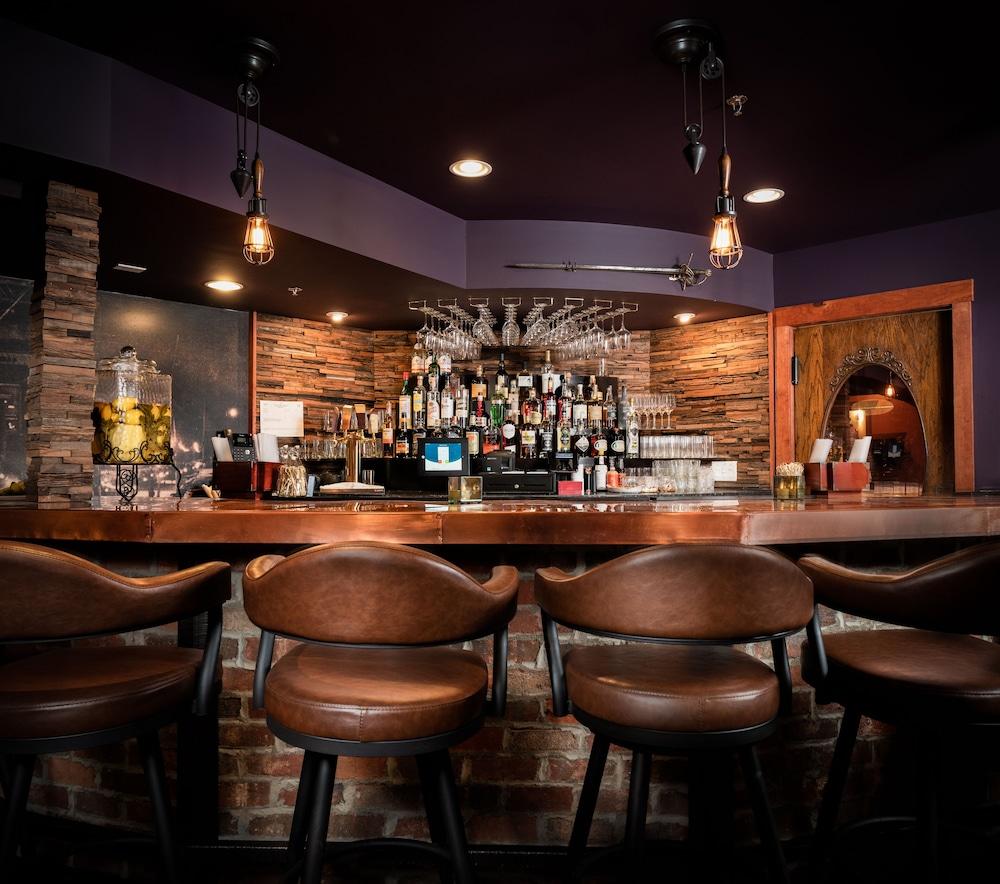 The Horton Hotel and Rooftop Lounge photo 5