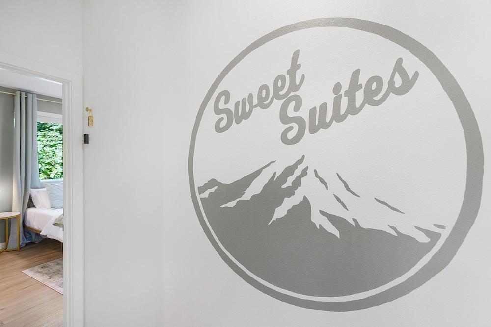 Sweet Suites Capitol Hill photo 16