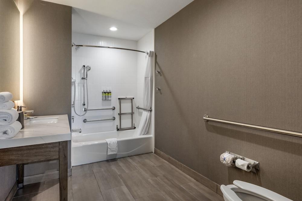 Staybridge Suites Dallas Grand Prairie by IHG photo 34