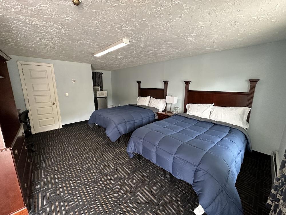 Red Fox Motel photo 6