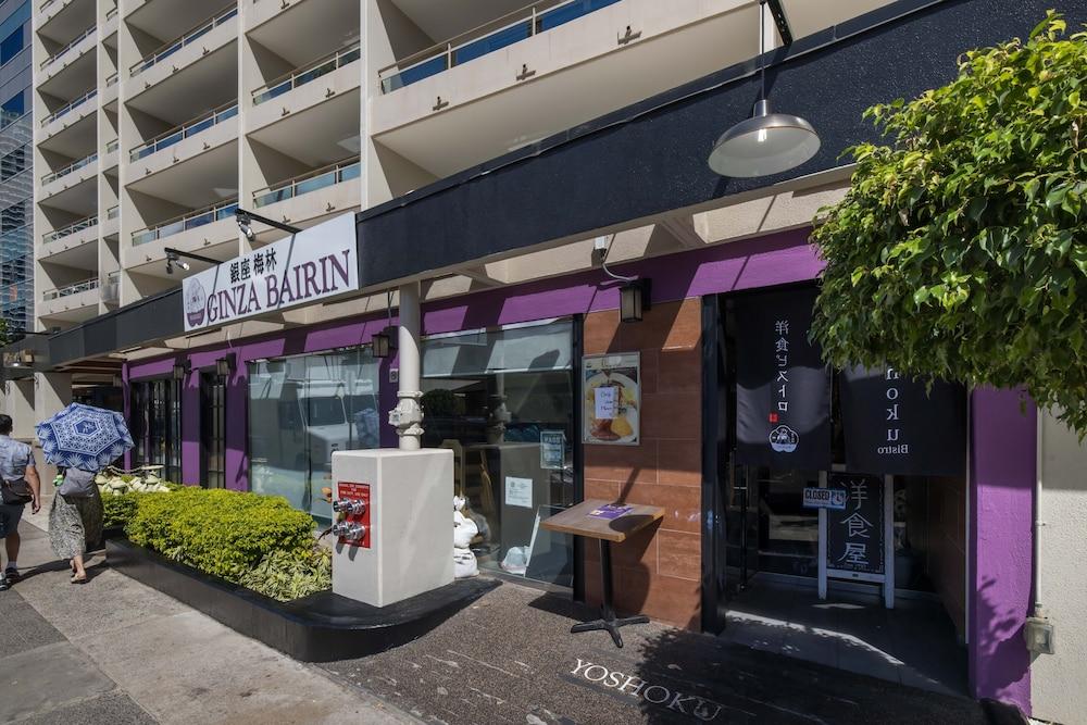 Regency on Beachwalk Waikiki by OUTRIGGER photo 7