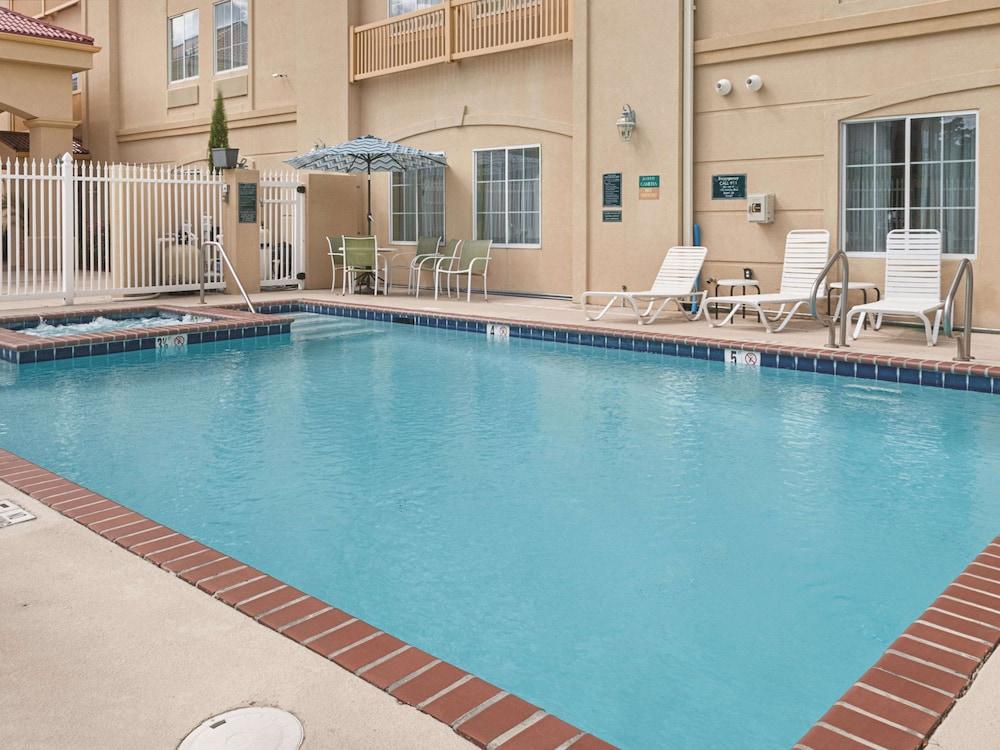 La Quinta Inn & Suites by Wyndham Slidell - North Shore Area photo 19