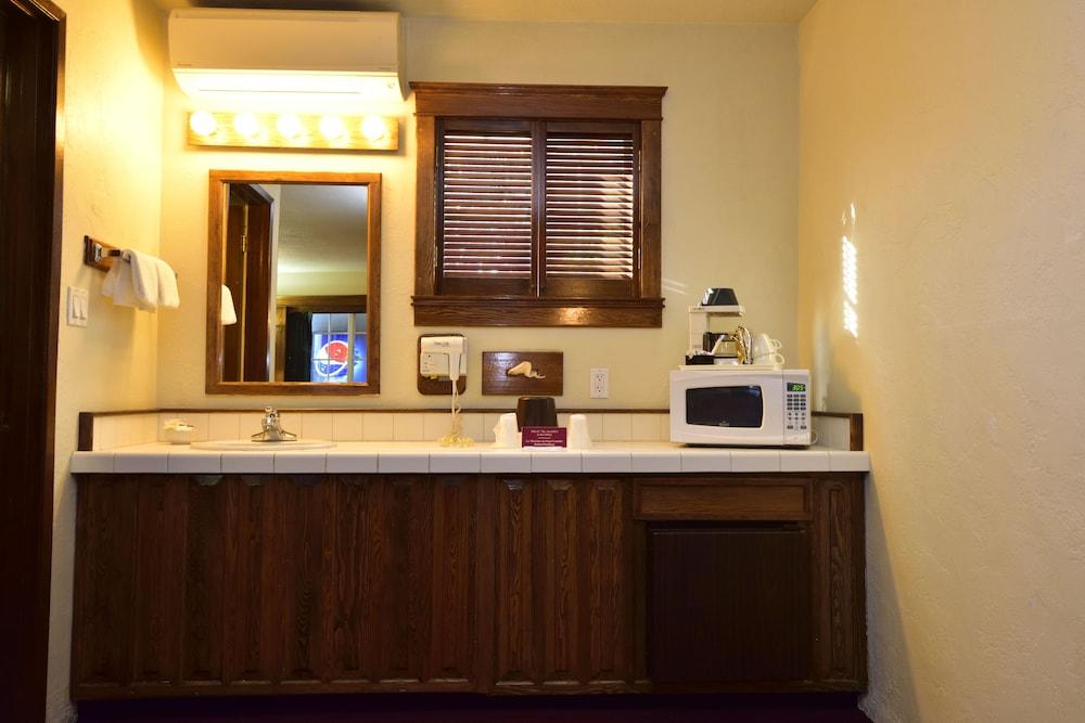 Sequim West Inn photo 22