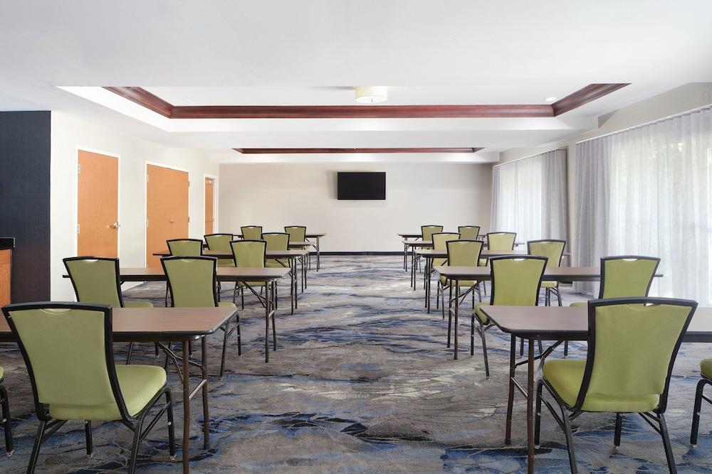 Fairfield Inn and Suites by Marriott Columbia photo 19