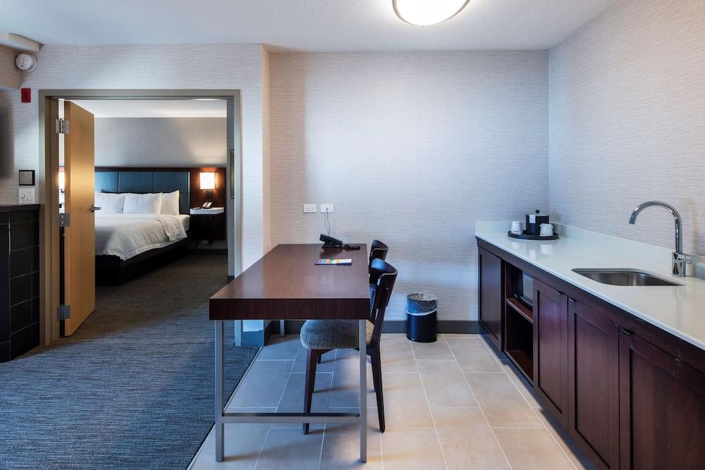 Hampton Inn & Suites Chicago/Lincolnshire photo 25