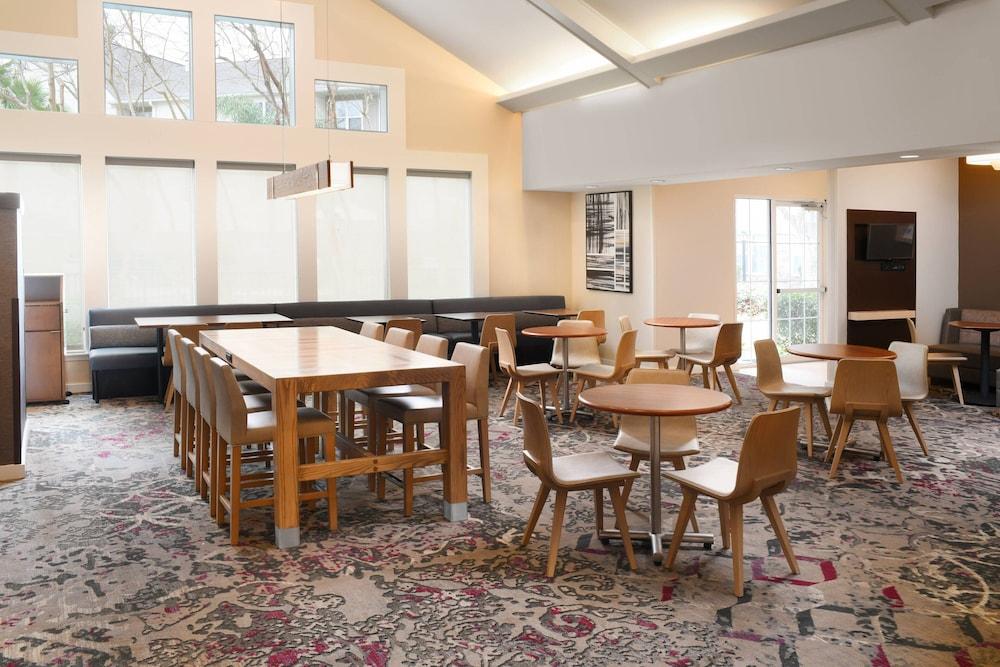 Residence Inn By Marriott Houston Westchase photo 4