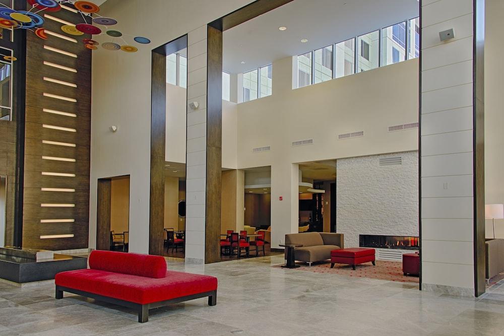 Embassy Suites Newark Airport photo 9