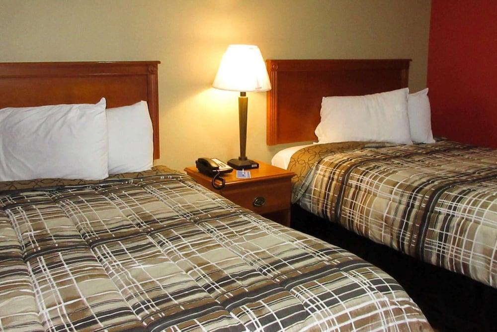 Rodeway Inn Murfreesboro Downtown photo 3