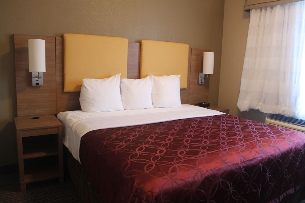 Days Inn by Wyndham Brooklyn Borough Park photo 28