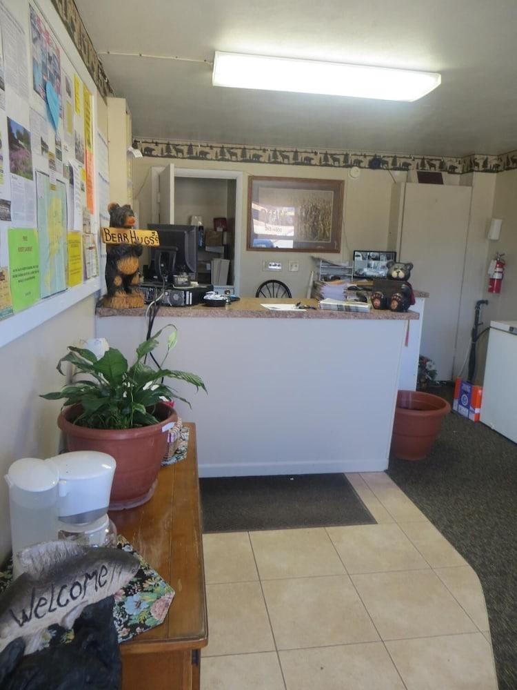 Budget Inn Motel Denison photo 2