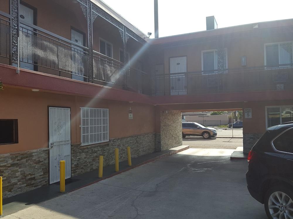 Travel Inn Motel photo 32