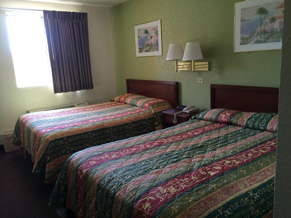 Farmington Inn photo 12