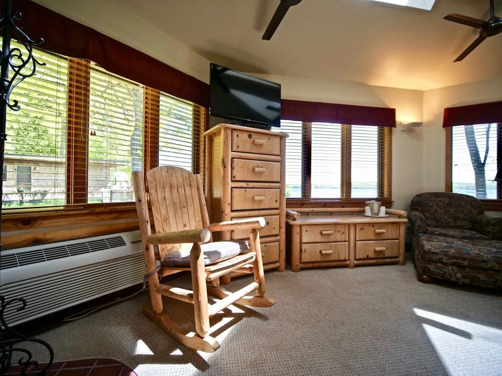 Whaleback Inn photo 37