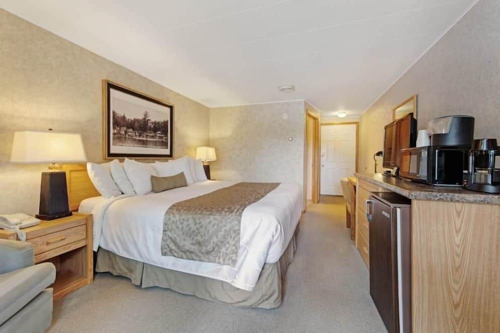Chanticleer Inn photo 5