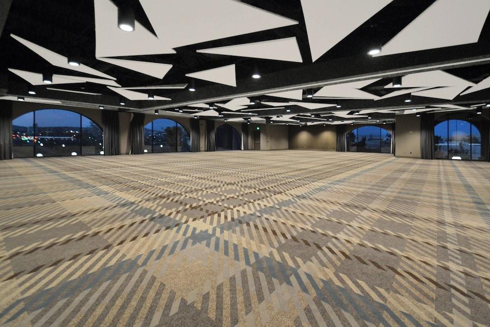 Renaissance Reno Downtown Hotel & Spa photo 77