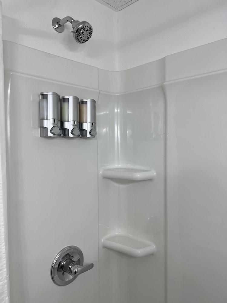 Voyager Inn photo 43