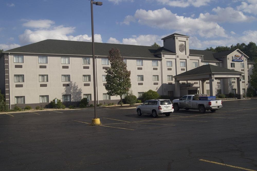 Baymont by Wyndham Portage Indiana Dunes photo 30