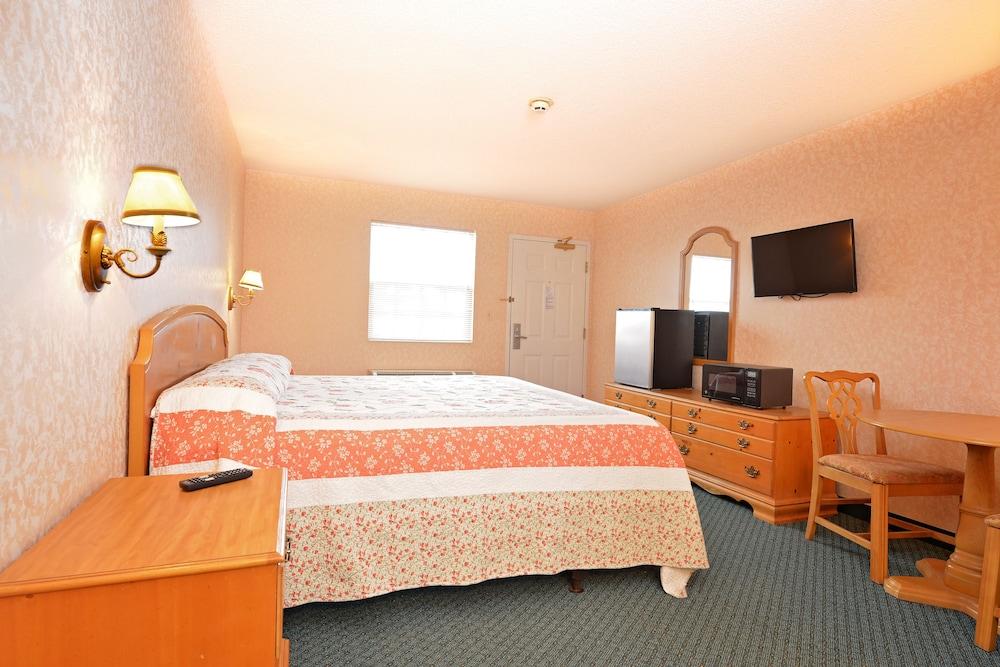 Our Guest Inn and Suites - Downtown photo 7