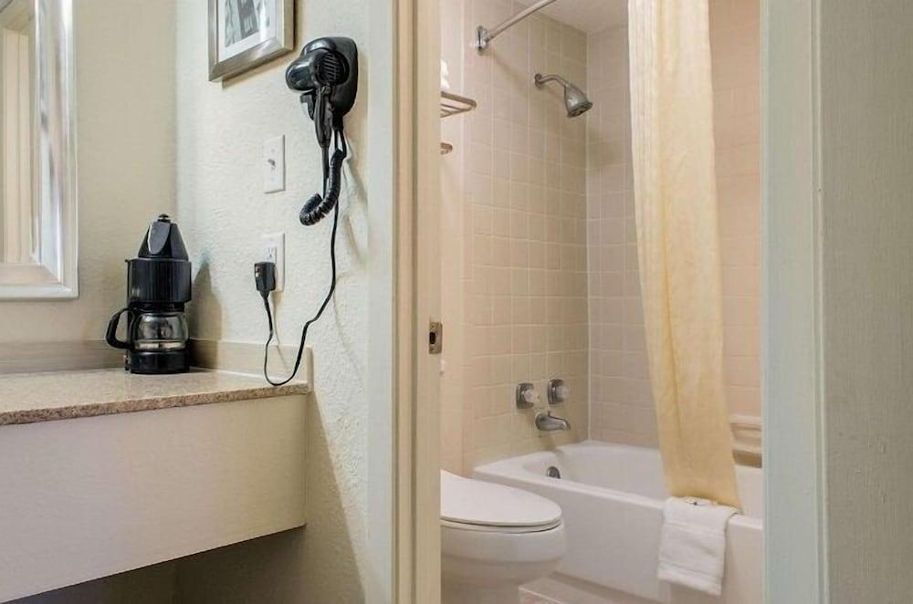 Quality Inn Magee photo 18