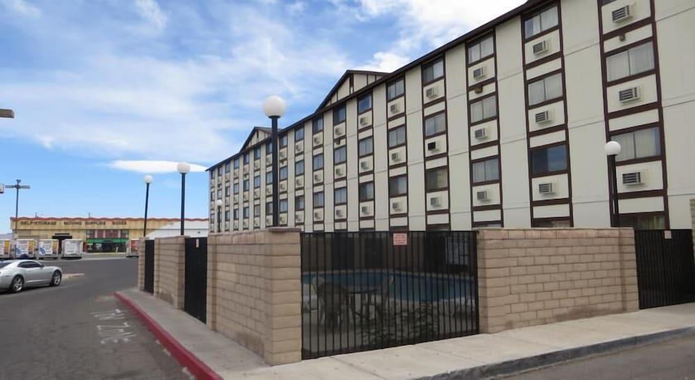 Longhorn Casino & Hotel photo 40