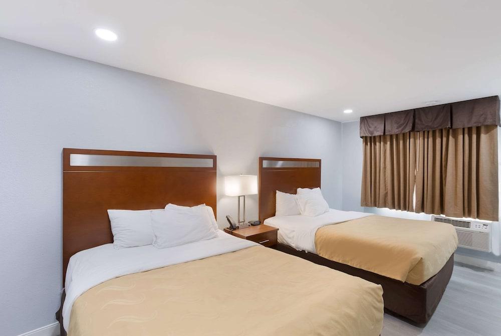 Quality Inn Redding near I-5 photo 13