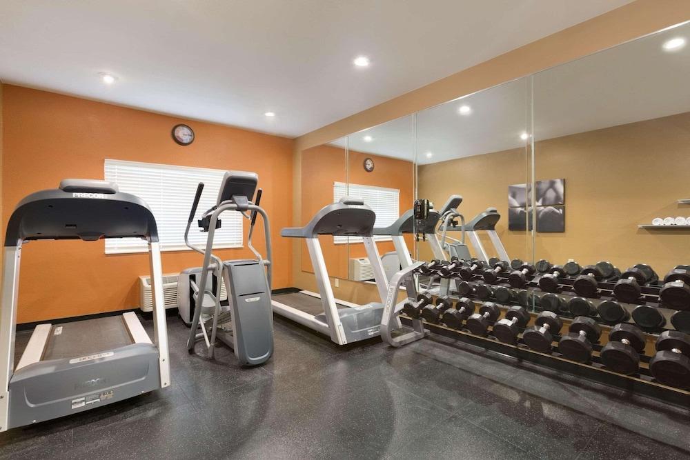 Country Inn & Suites by Radisson, Rochester, MN photo 6