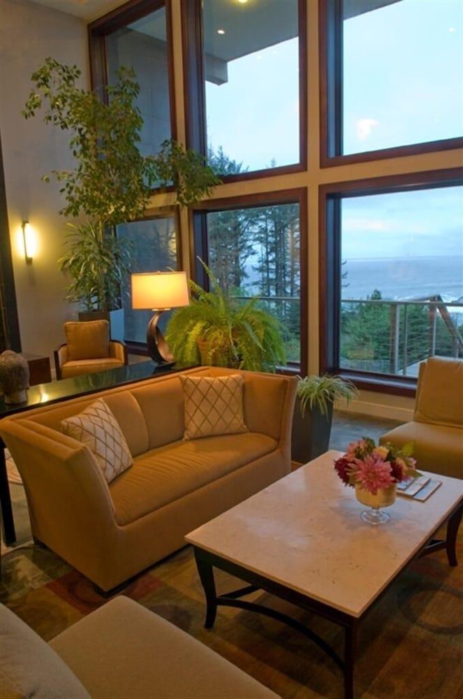 Whale Cove Inn photo 5