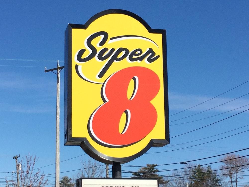Super 8 by Wyndham Portland ME photo 25
