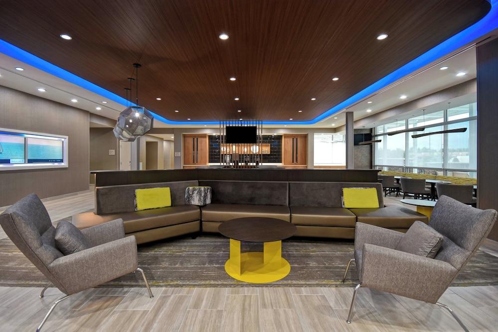 SpringHill Suites by Marriott Holland photo 2