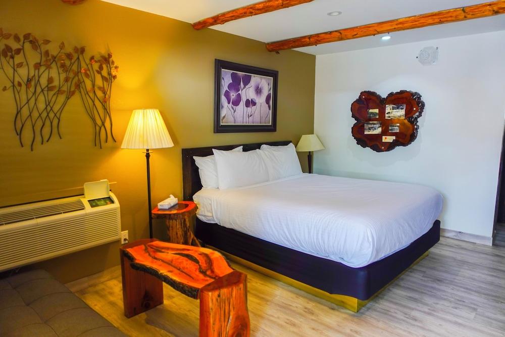 Sleepy Hollow Cabins and Hotel photo 91