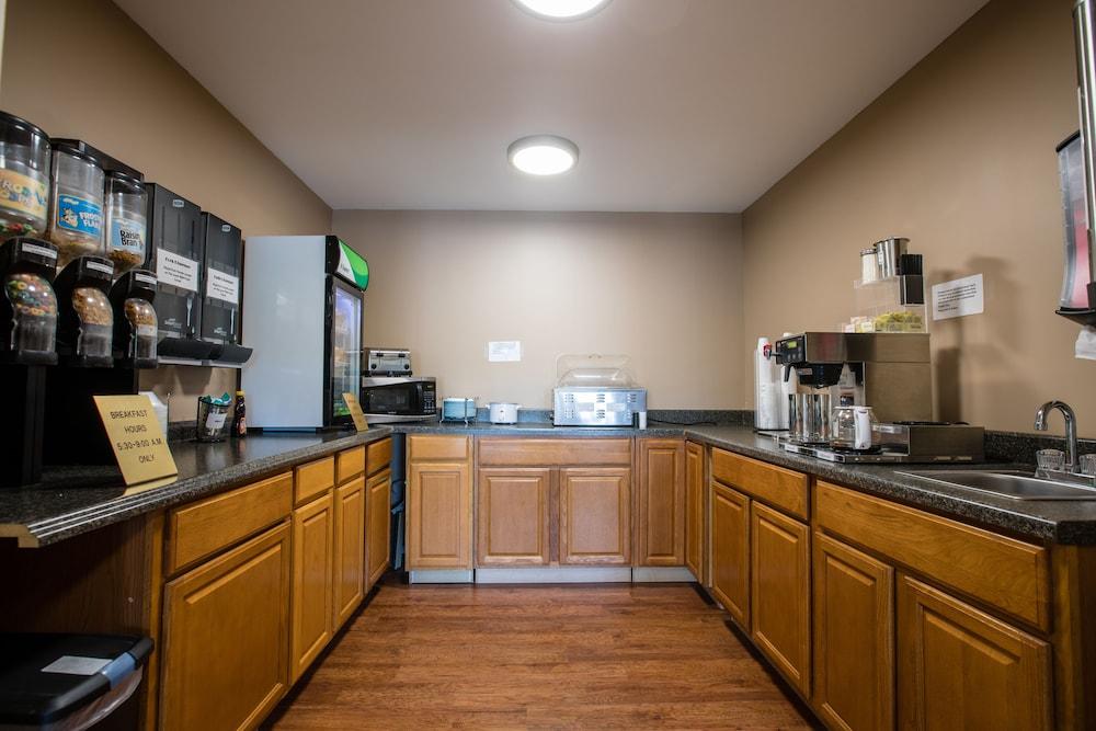 Relax Inn & Suites photo 50