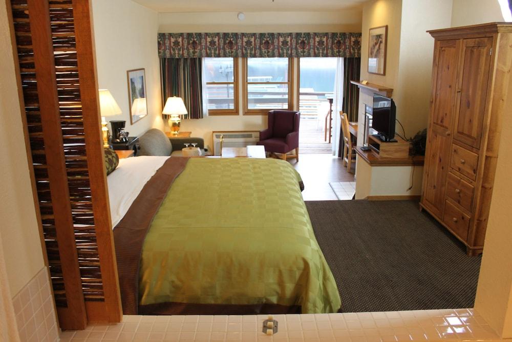 The Pines Resort photo 69