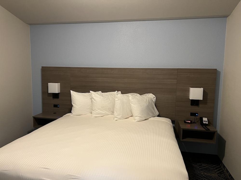 Garden Inn & Suite photo 2