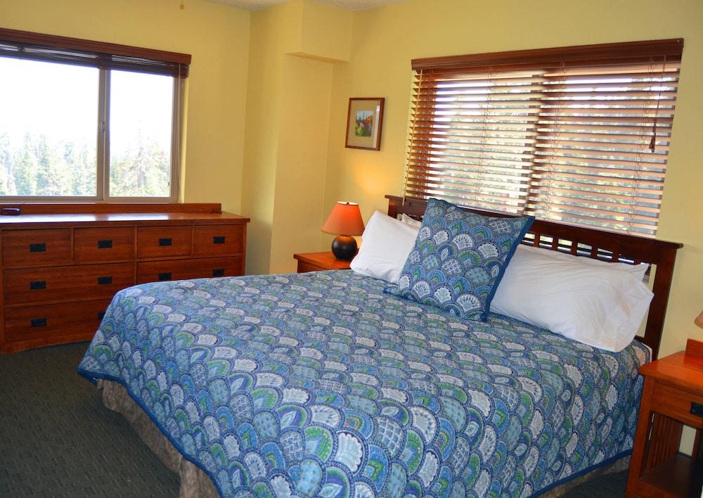 Montecito Sequoia Lodge photo 3