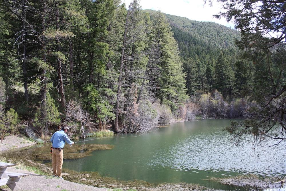 Chico Hot Springs Resort & Day Spa photo 3