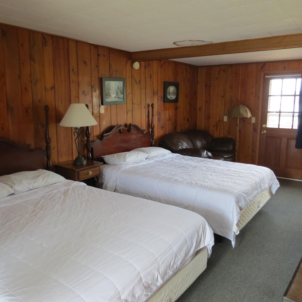 Blue Sky Motel photo 11