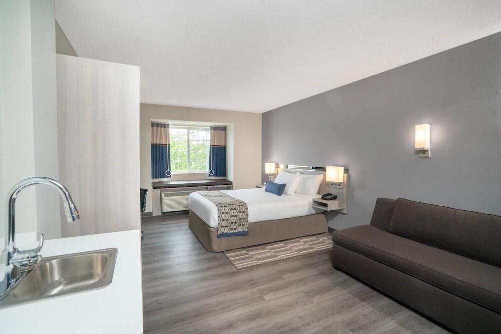 Quality Inn & Suites Nashville - Bellevue photo 13