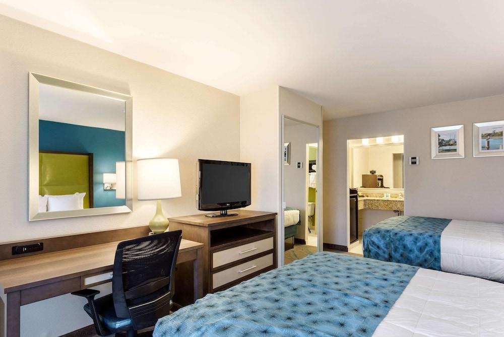 Quality Inn Gulfport I-10 photo 17