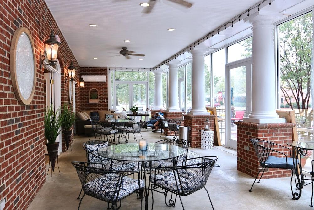 Acorn Inn photo 29