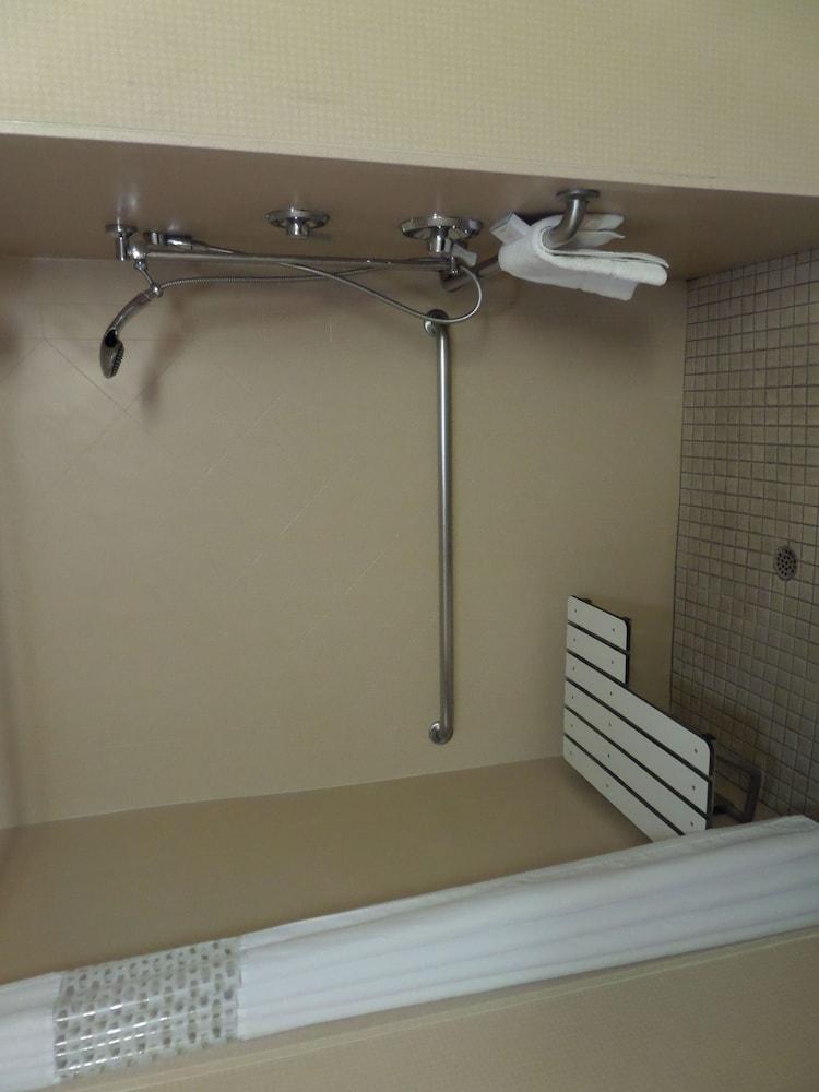 Hampton Inn & Suites Bakersfield/Hwy 58, CA photo 23