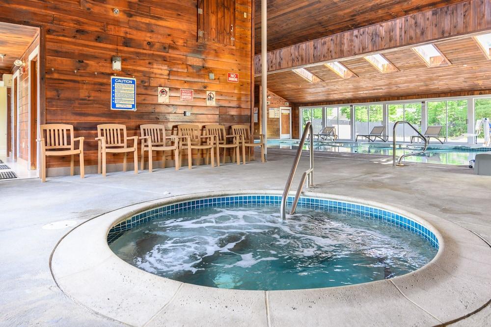 Quality Inn Bourne - Cape Cod photo 13