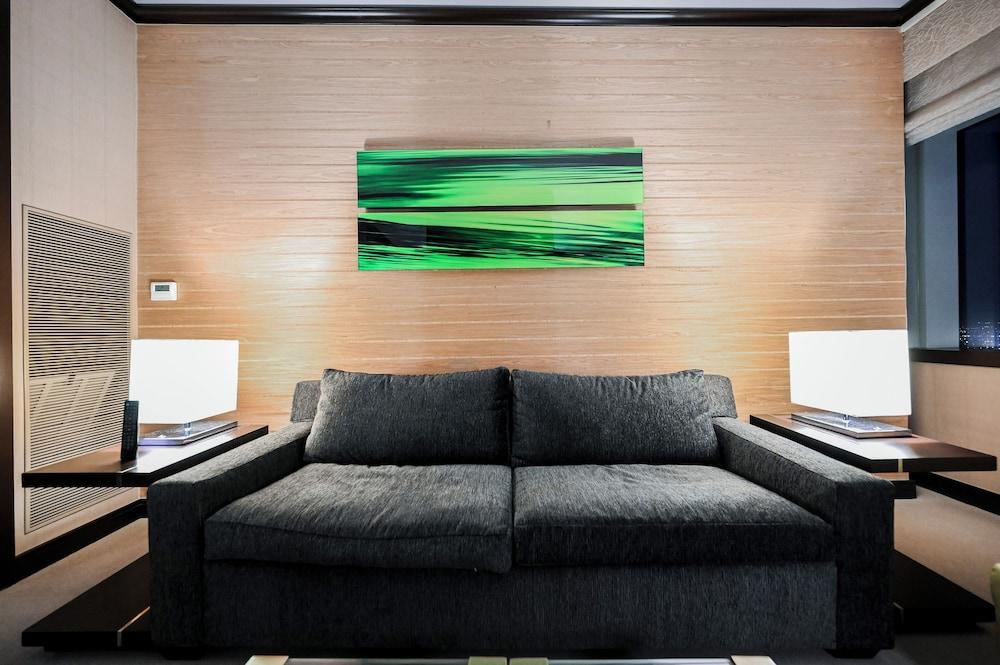 StripViewSuites at Vdara photo 68