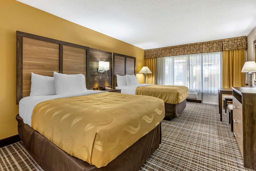 Paradise Village Hotel photo 25
