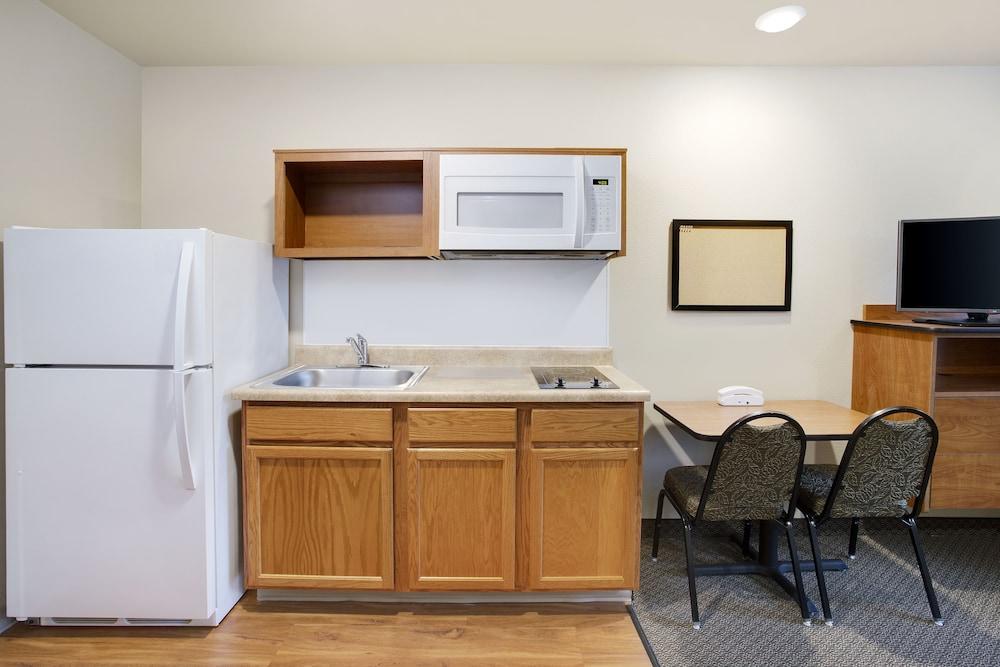 WoodSpring Suites Fredericksburg photo 13